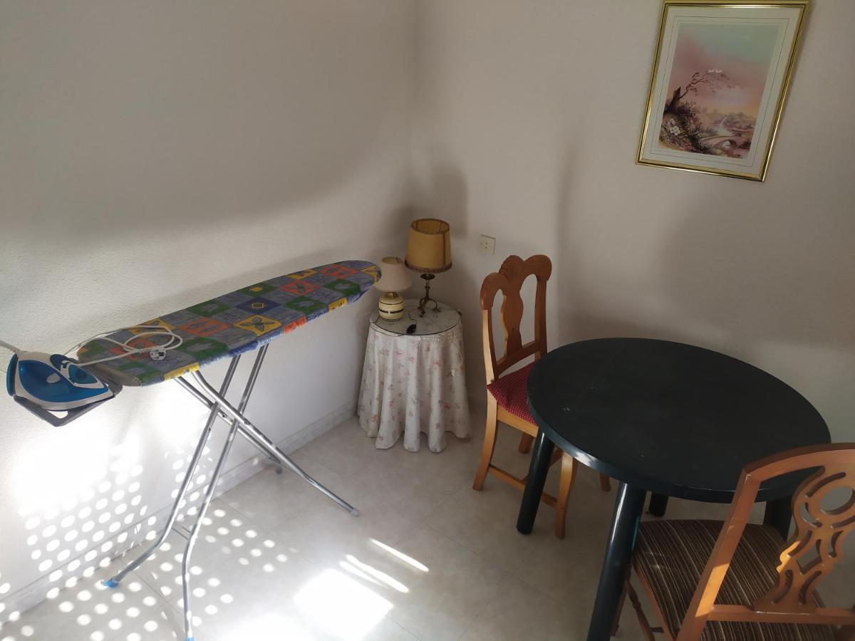 Habitacion Privada Triple Толедо Экстерьер фото