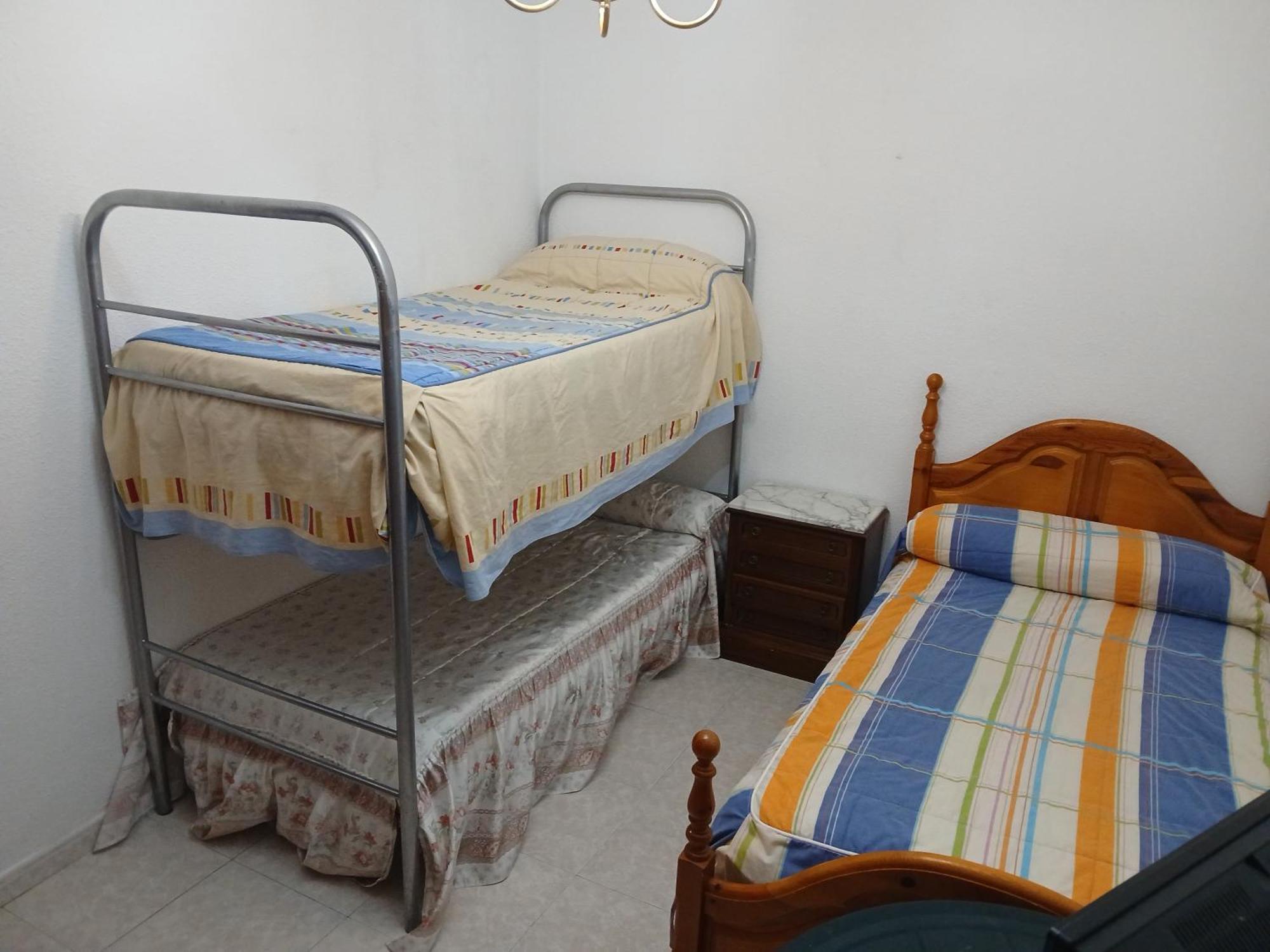 Habitacion Privada Triple Толедо Экстерьер фото