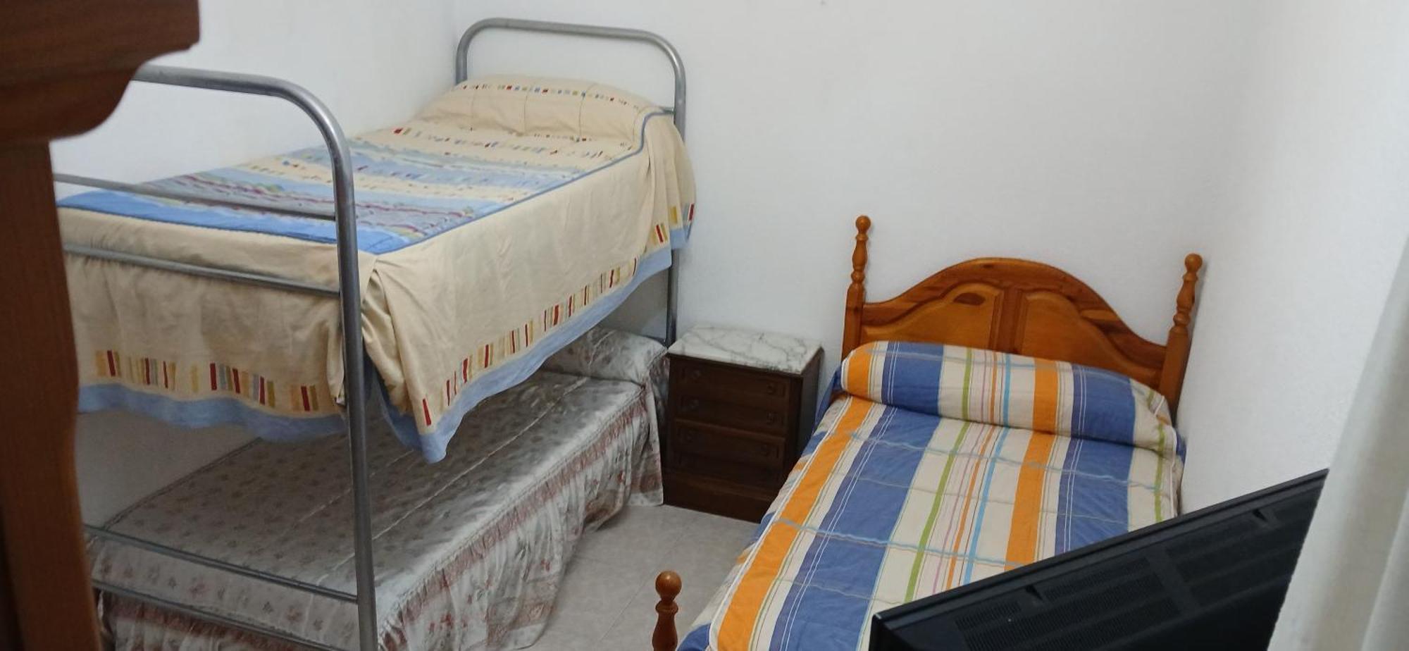 Habitacion Privada Triple Толедо Экстерьер фото
