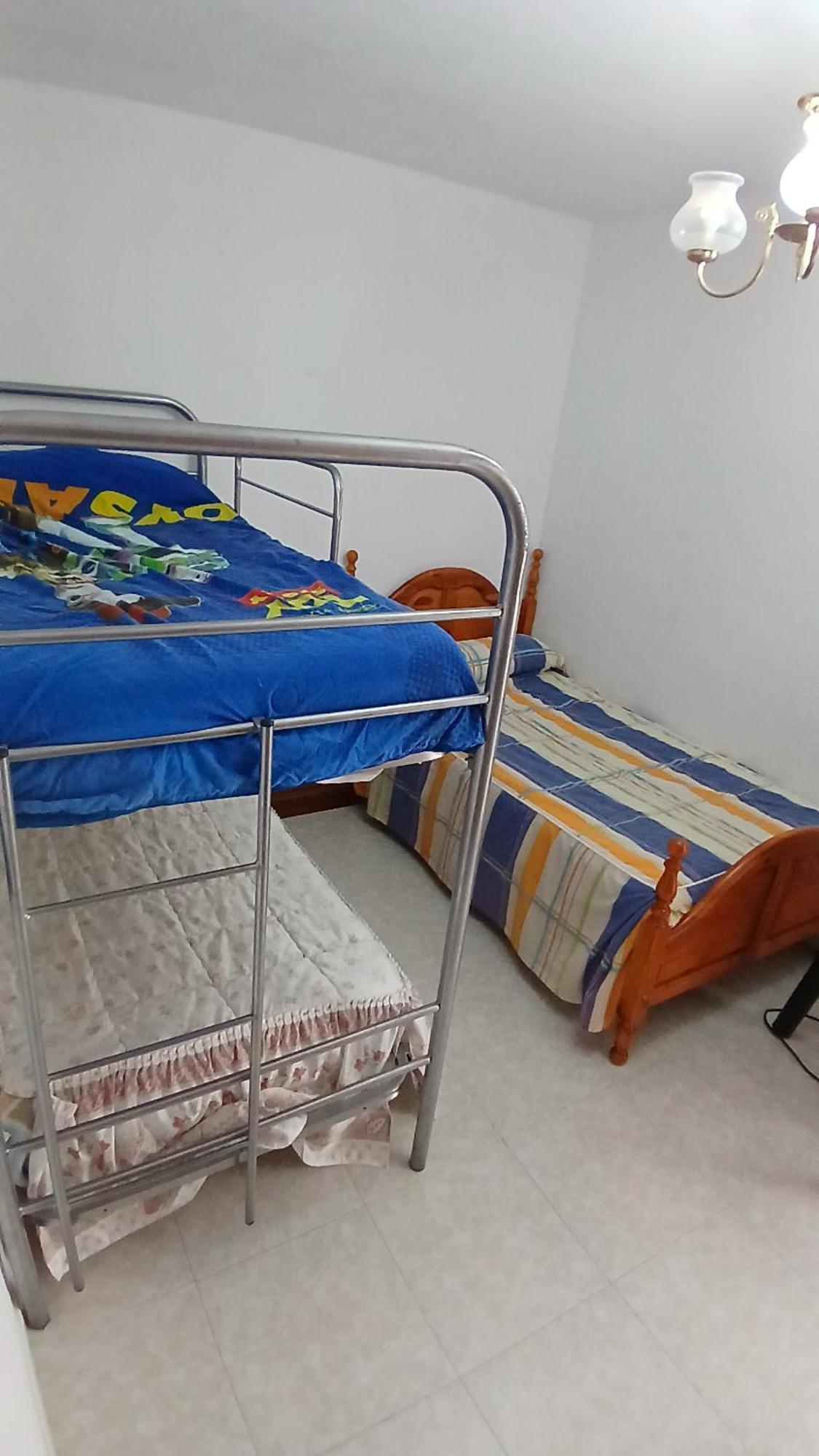 Habitacion Privada Triple Толедо Экстерьер фото